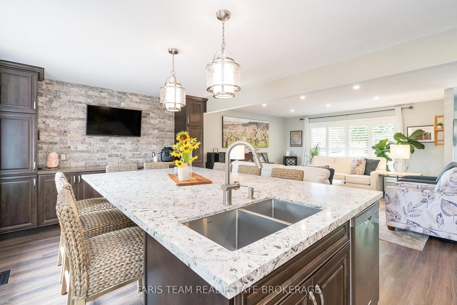 2032 Chantler Street • Innisfil, ON photo 10