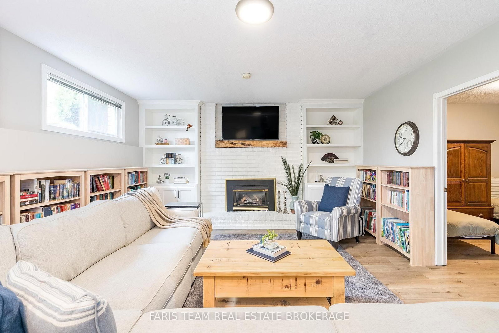 2032 Chantler Street • Innisfil, ON photo 25