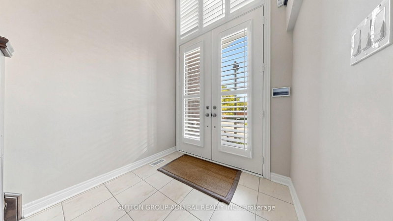 109 Laskin Drive
