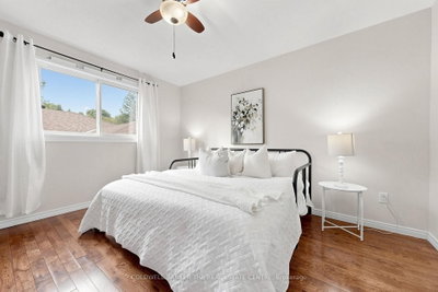 17 Blackstone Court • East Gwillimbury, ON photo 9