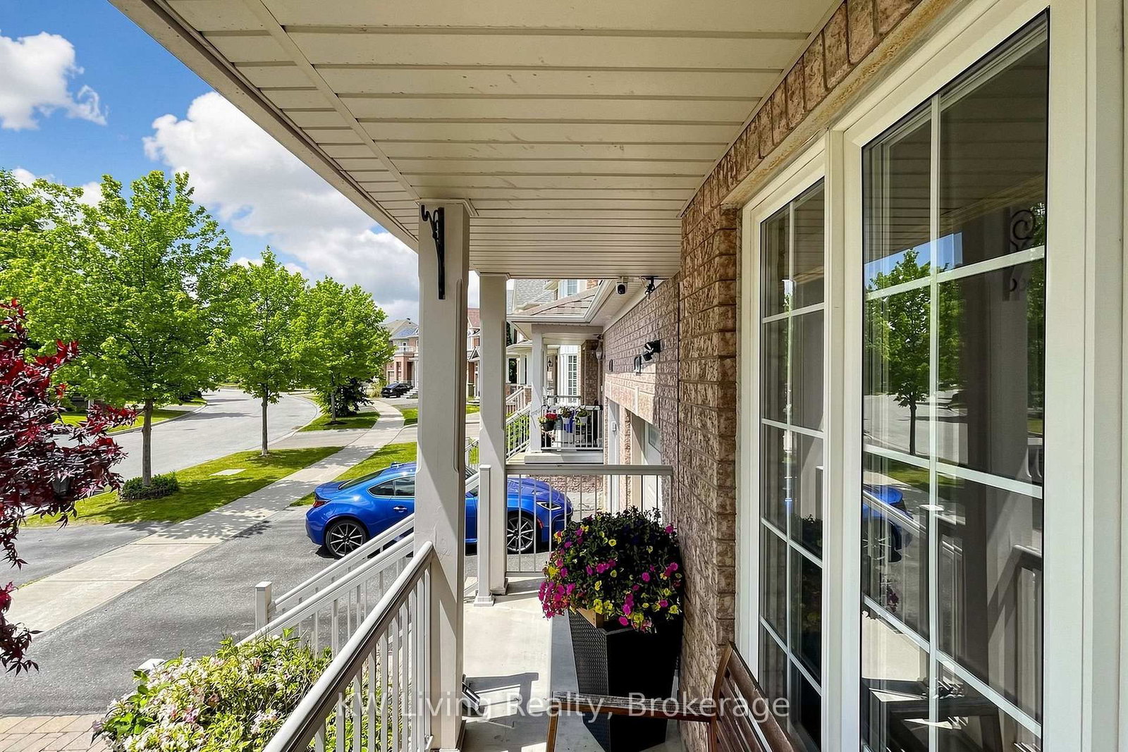 72 Stotts Crescent • Markham, ON photo 3