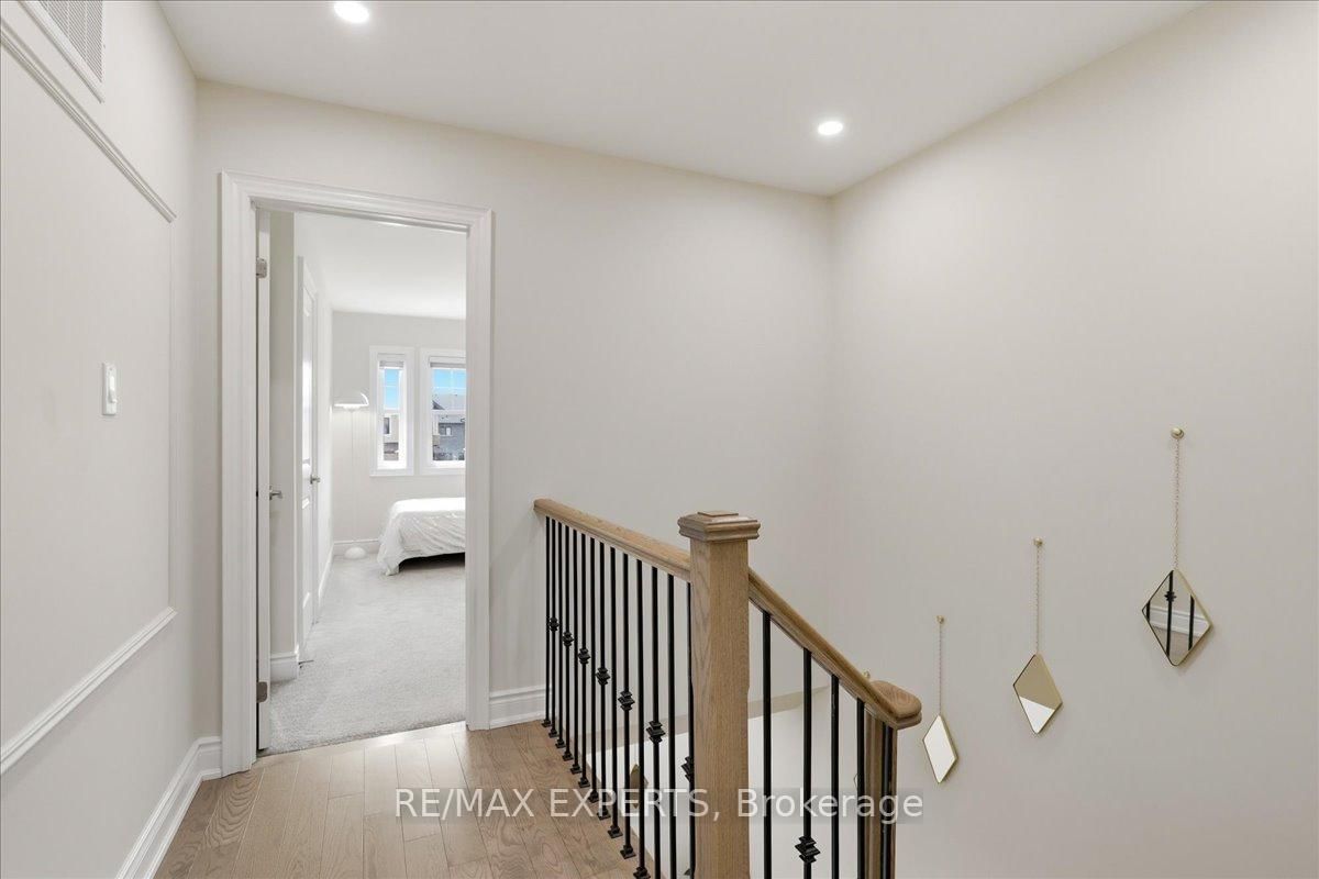 68 Lorne Thomas Place • New Tecumseth, ON photo 23