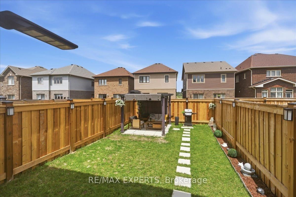 68 Lorne Thomas Place • New Tecumseth, ON photo 39