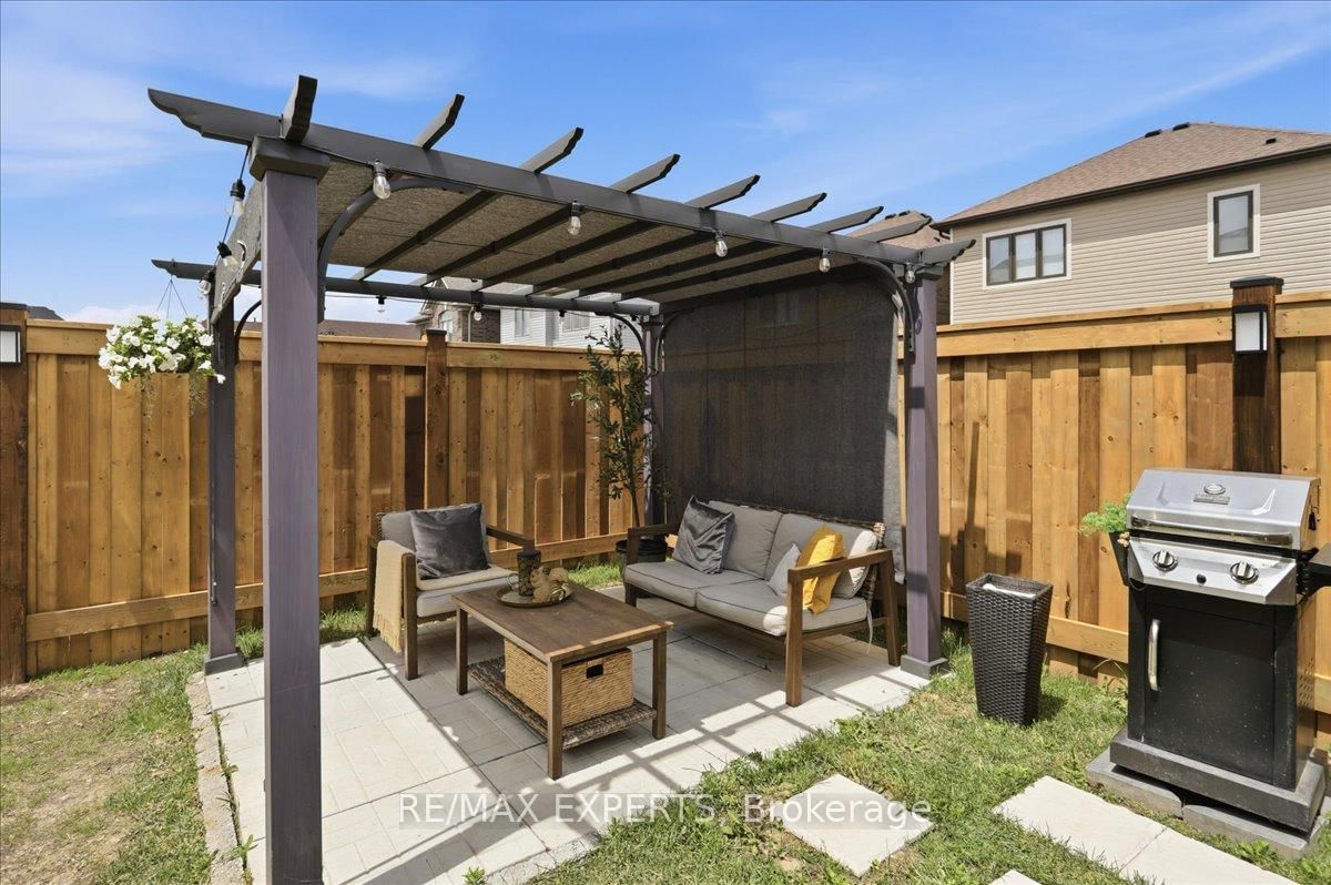68 Lorne Thomas Place • New Tecumseth, ON photo 40