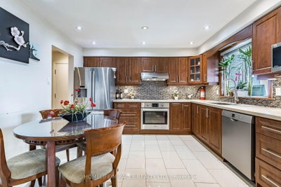 331 Tornado Drive • Bradford West Gwillimbury, ON photo 5