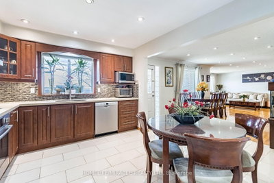 331 Tornado Drive • Bradford West Gwillimbury, ON photo 6