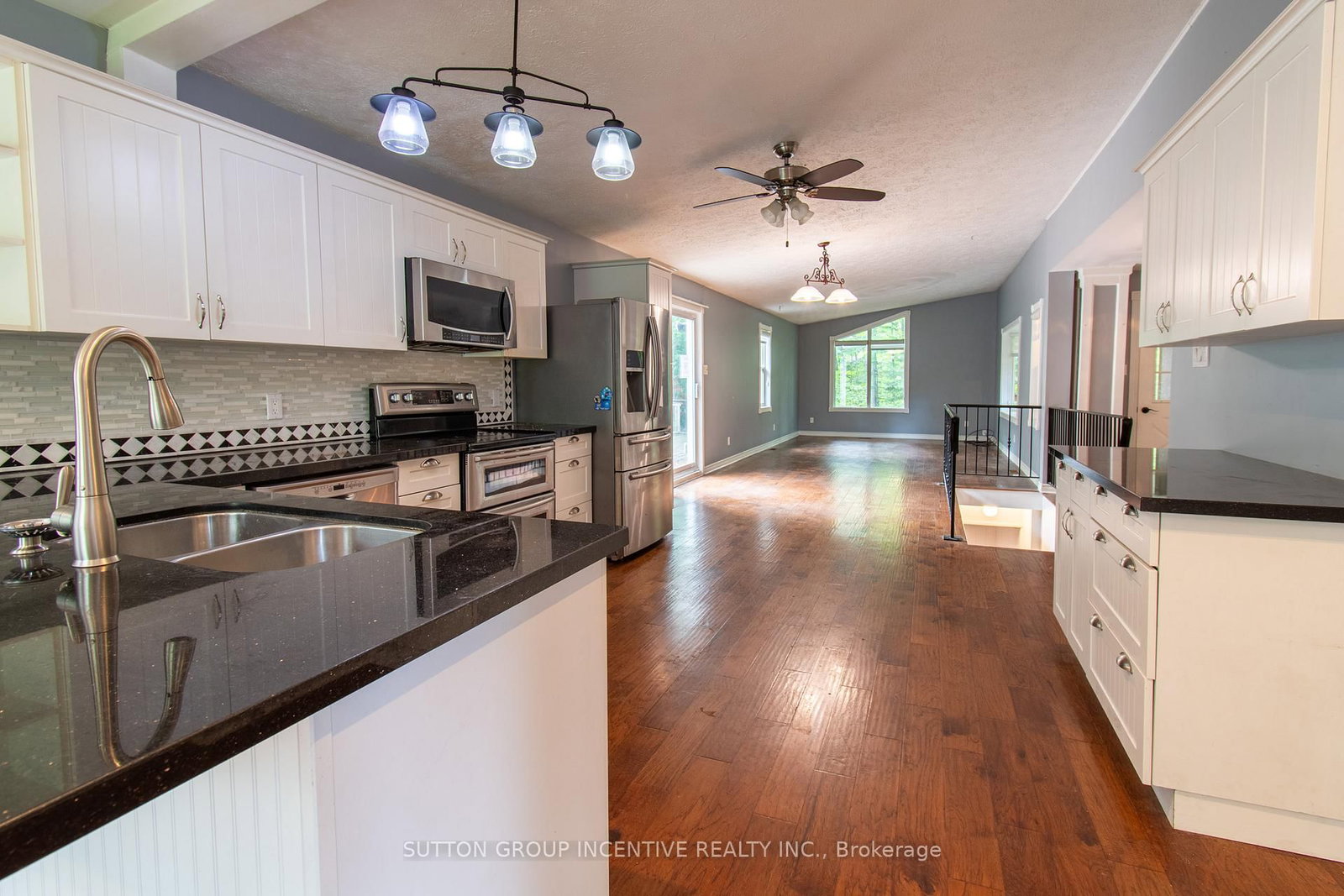 59 Forest Hill Drive • Adjala-Tosorontio, ON photo 7