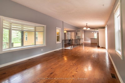 59 Forest Hill Drive • Adjala-Tosorontio, ON photo 8