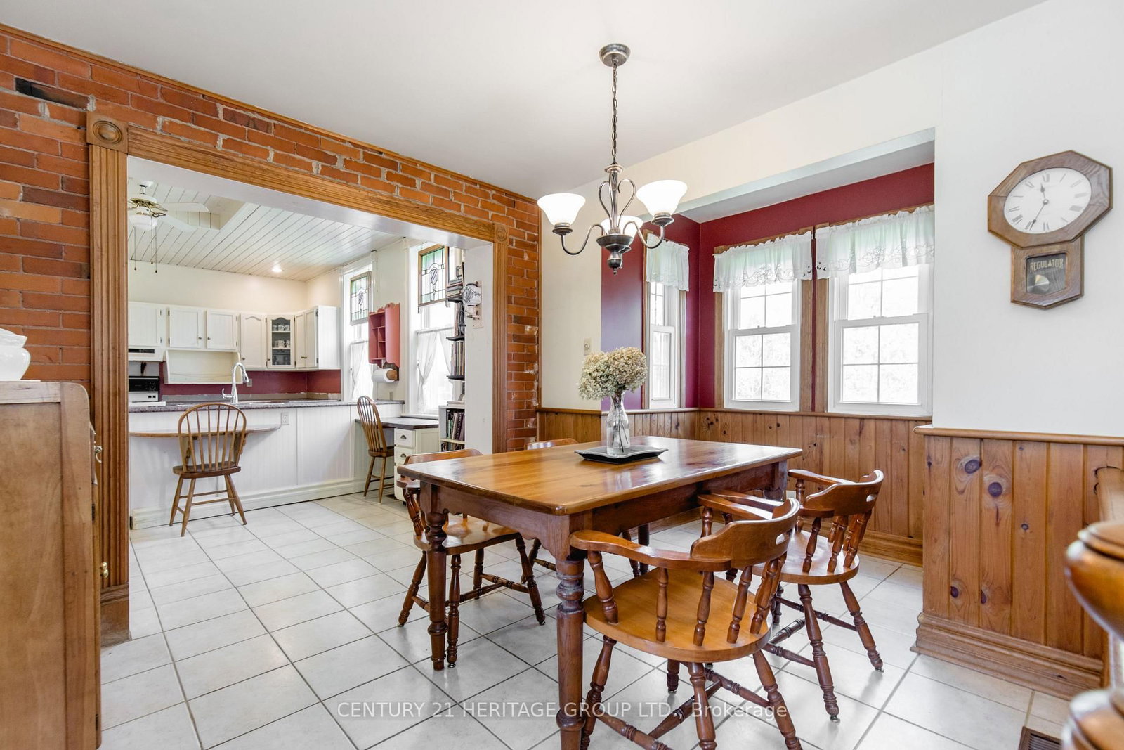 4 Thomas Street • Adjala-Tosorontio, ON photo 16