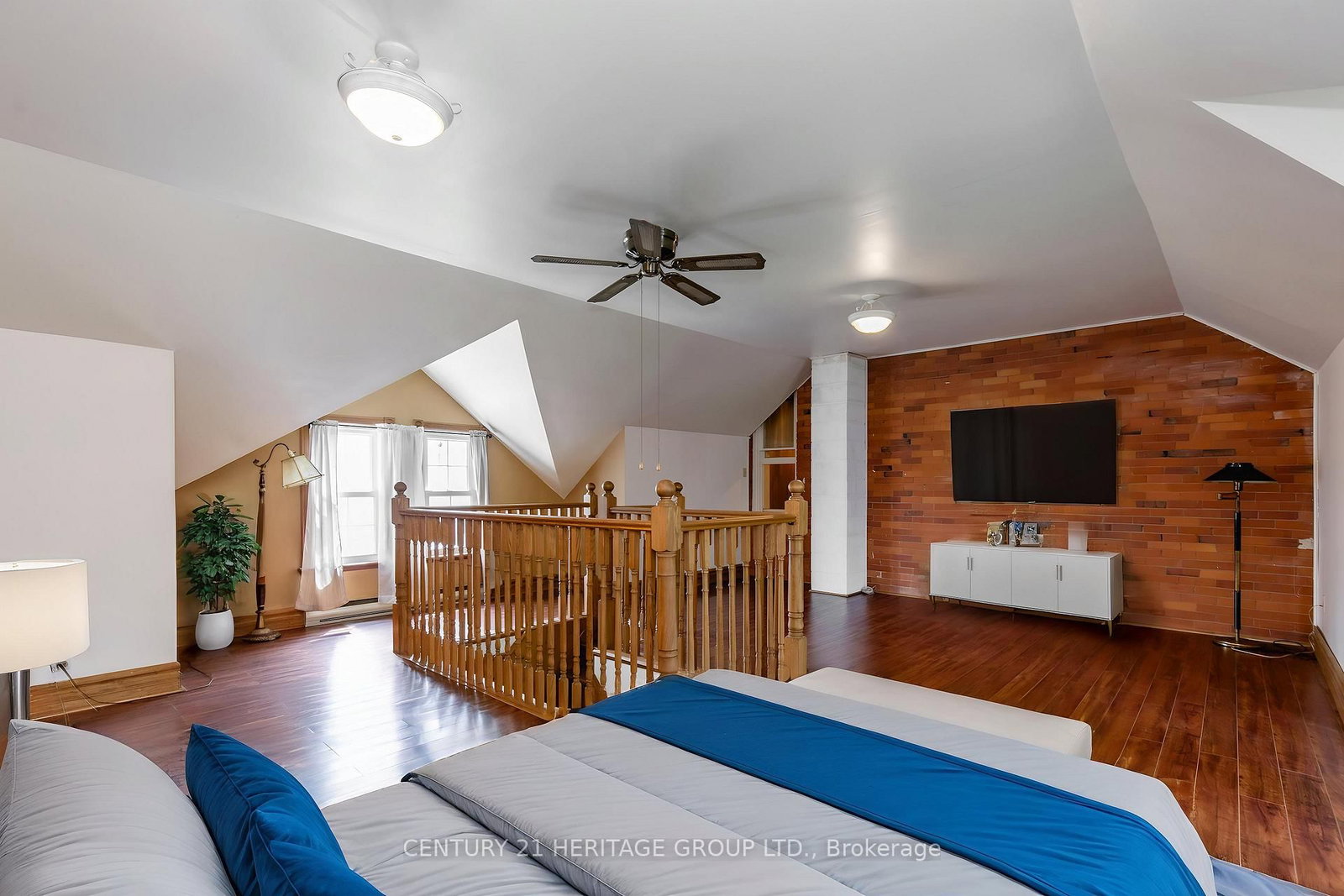 4 Thomas Street • Adjala-Tosorontio, ON photo 20