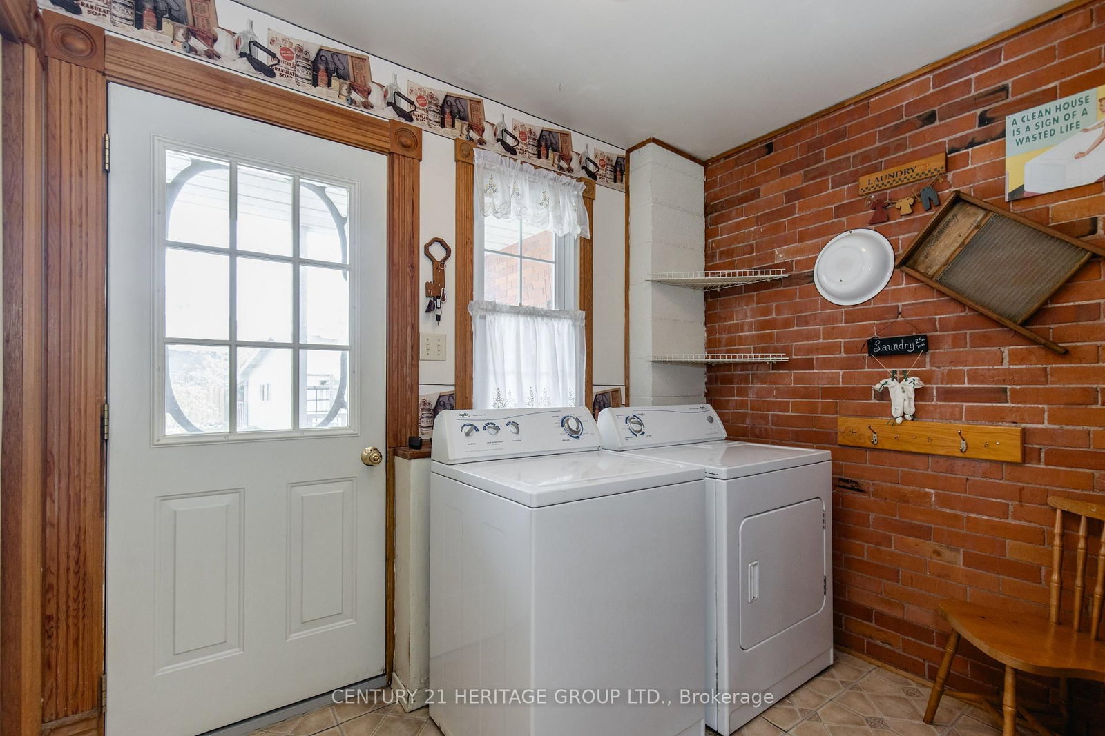 4 Thomas Street • Adjala-Tosorontio, ON photo 24
