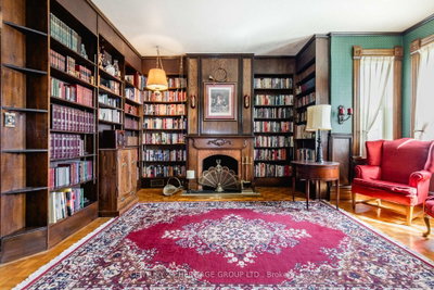 4 Thomas Street • Adjala-Tosorontio, ON photo 9