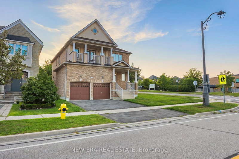 2 Lady Valentina Avenue