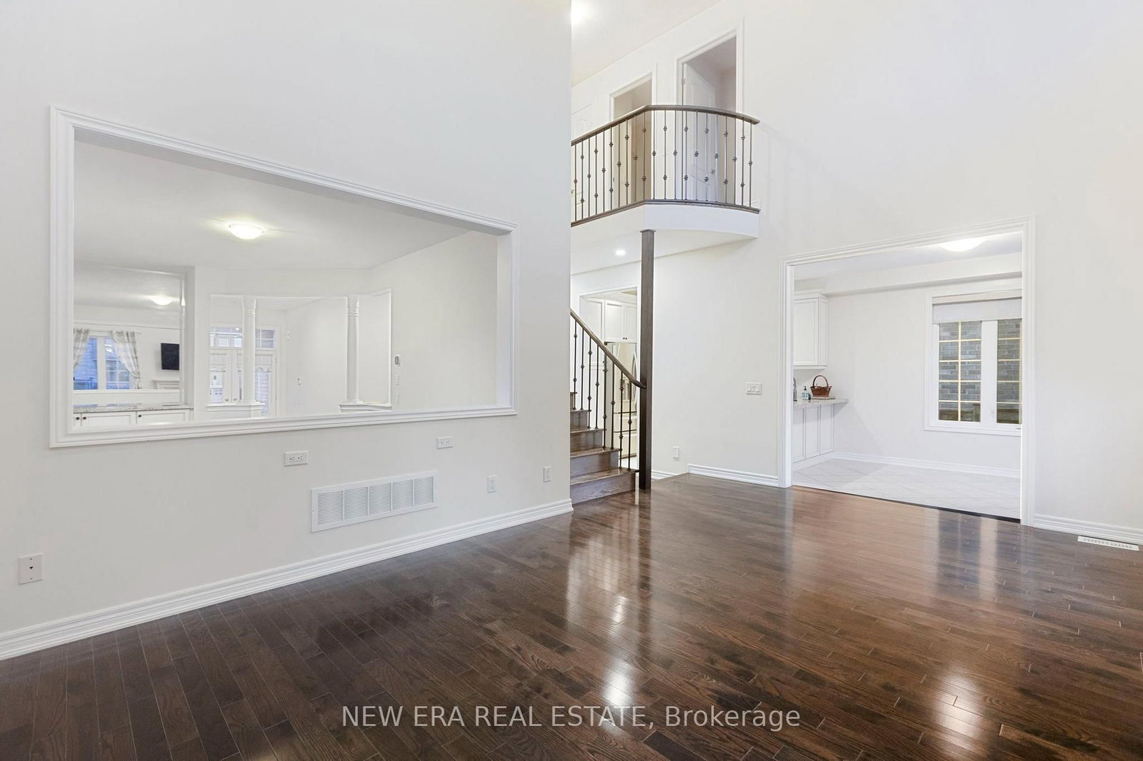 2 Lady Valentina Avenue • Vaughan, ON photo 14