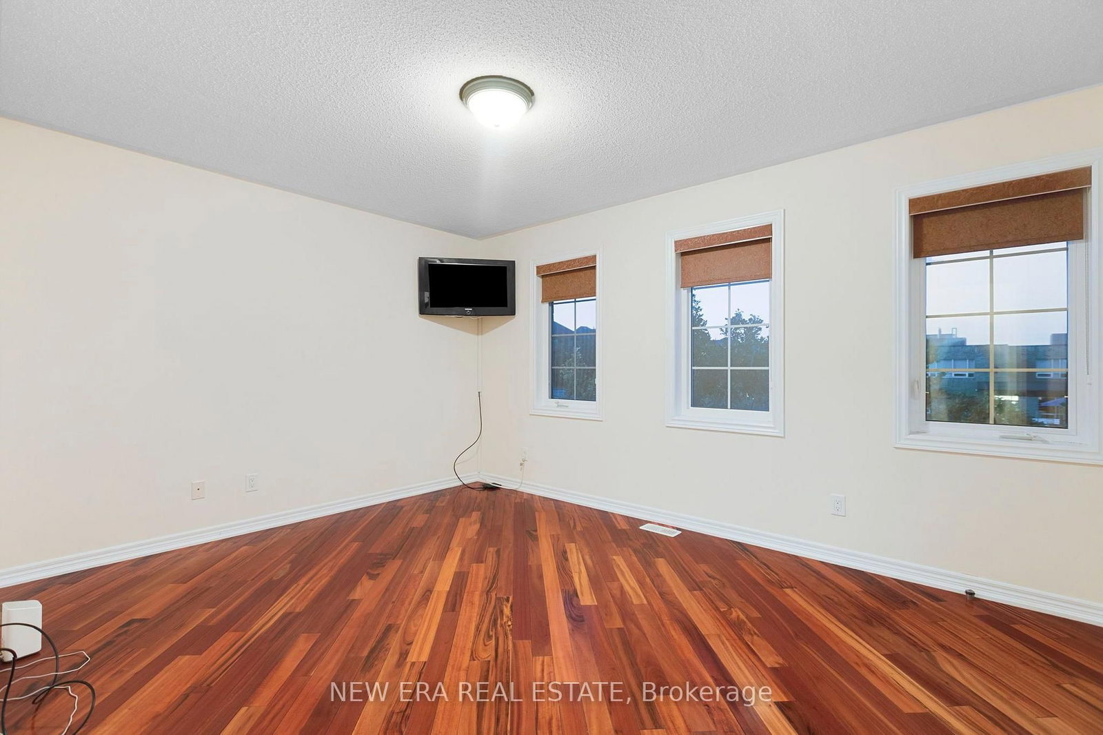 2 Lady Valentina Avenue • Vaughan, ON photo 33