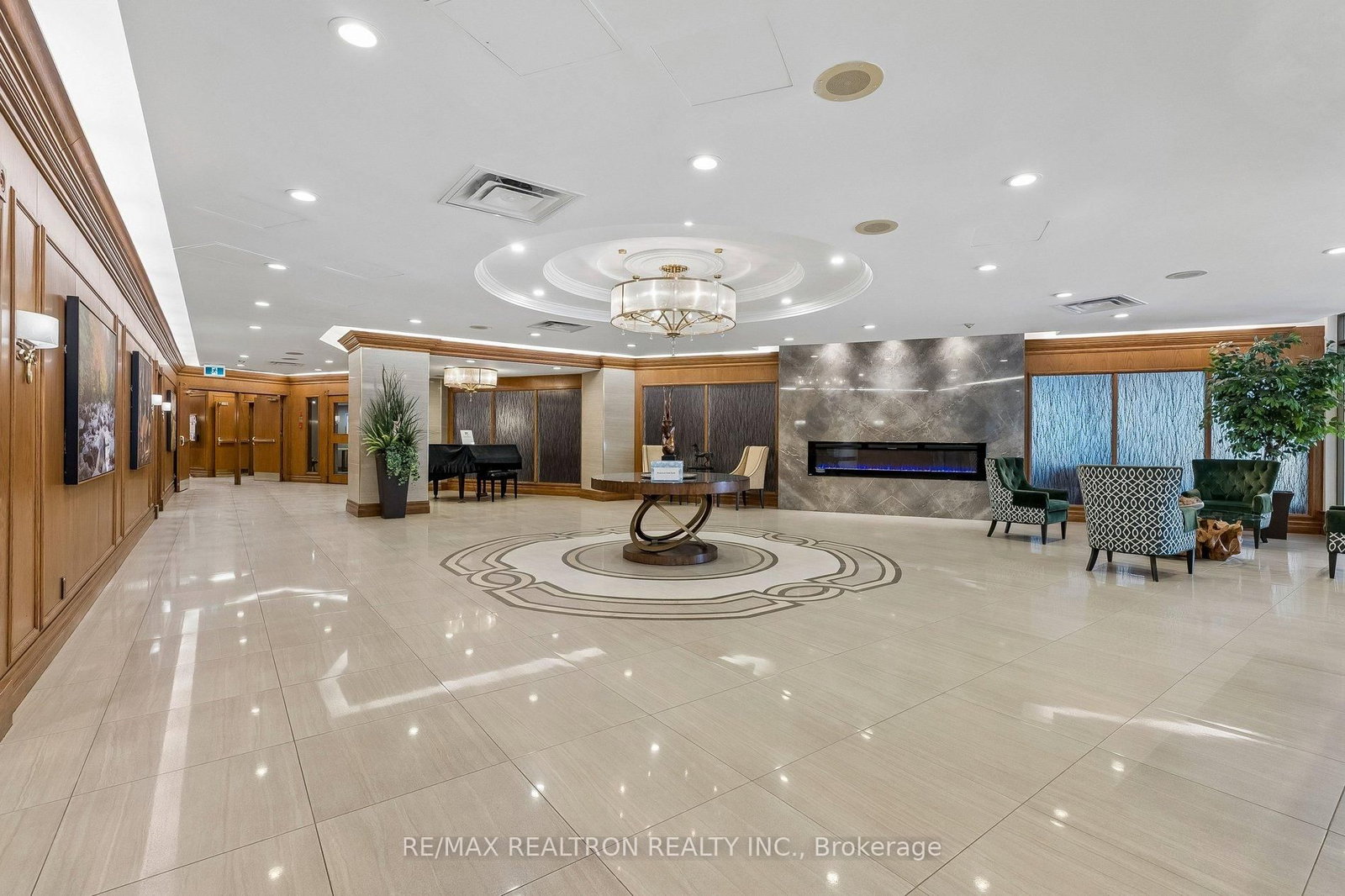 610 Bullock Drive • #1215 • Markham, ON photo 3