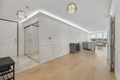 610 Bullock Drive • #1215 • Markham, ON photo 6