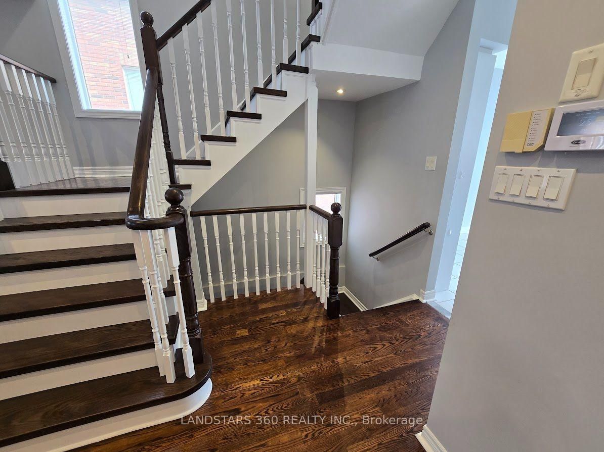 19 Azalea Gate Way • Markham, ON photo 24