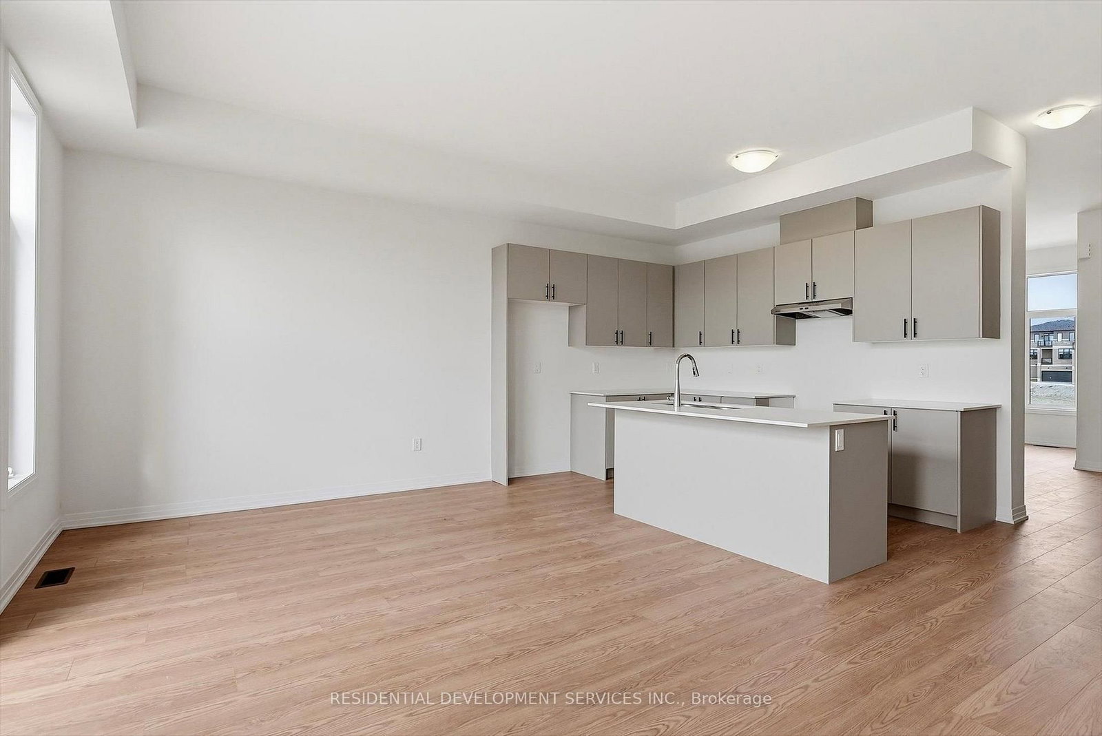 76 George Bales Lane • Richmond Hill, ON photo 8
