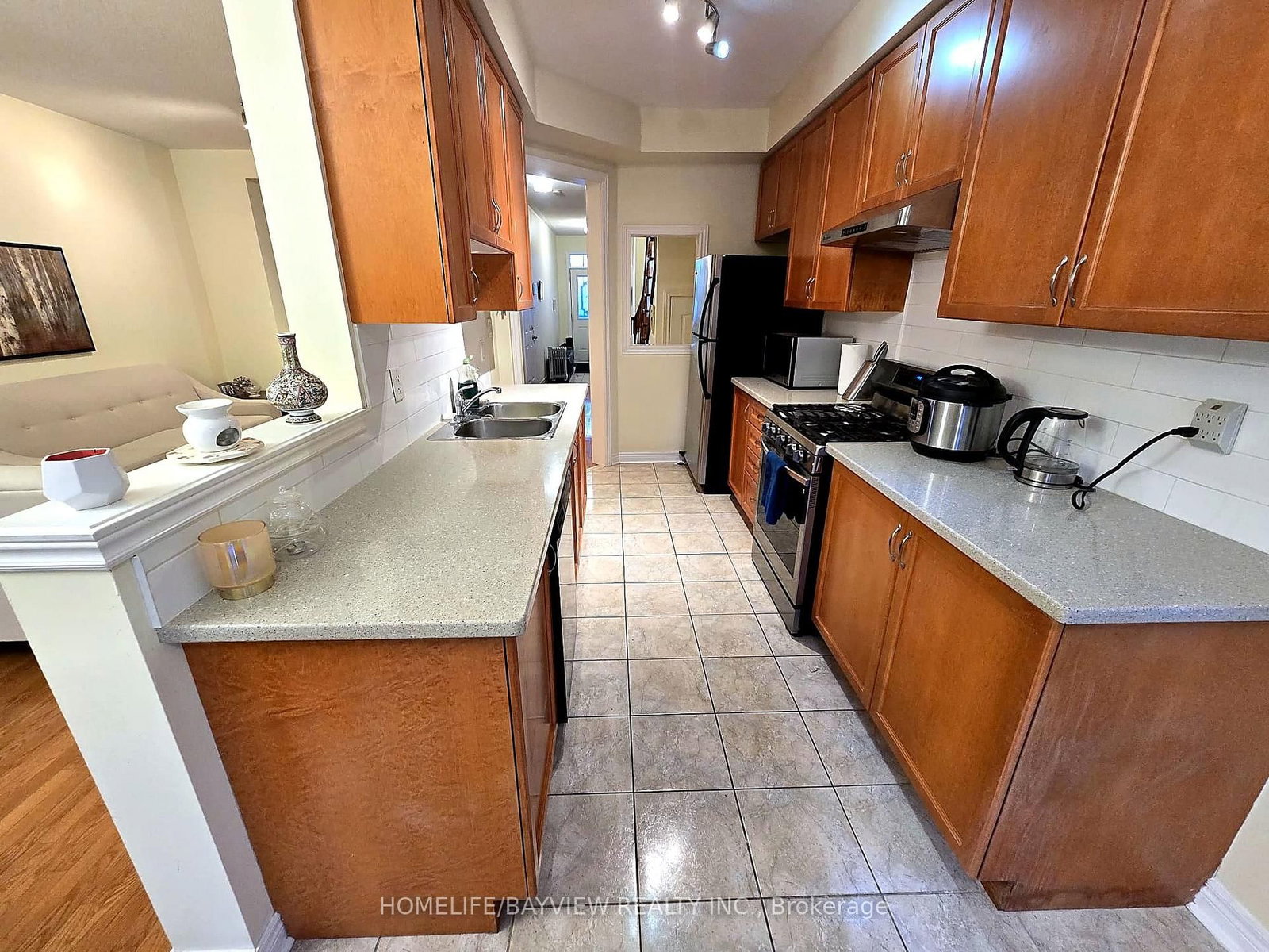 8 Townwood Drive • #7 • Richmond Hill, ON photo 10