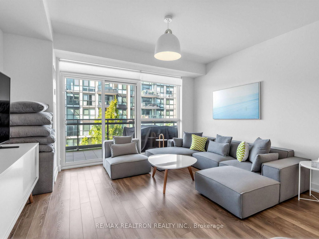 D212 - 333 Sea Ray Avenue 2