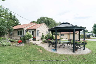 19 Lake Drive N • Georgina, ON photo 3