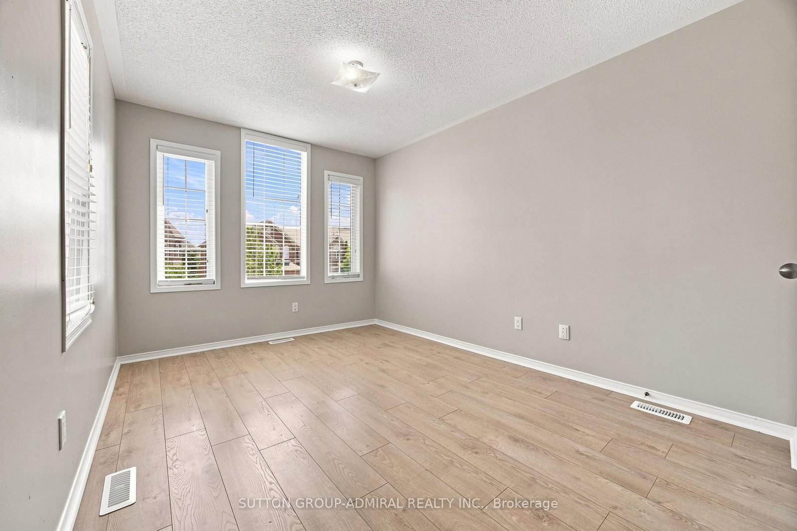 14 Craddock Street • Vaughan, ON photo 31