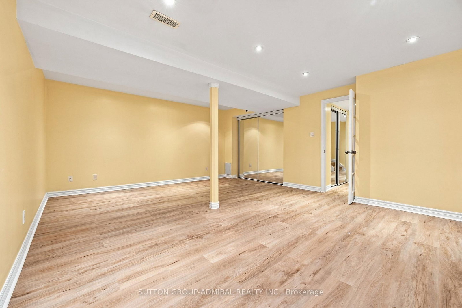 14 Craddock Street • Vaughan, ON photo 37