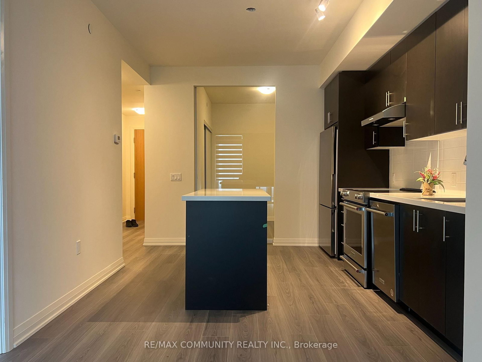 8960 Jane Street • #302 • Vaughan, ON photo 5