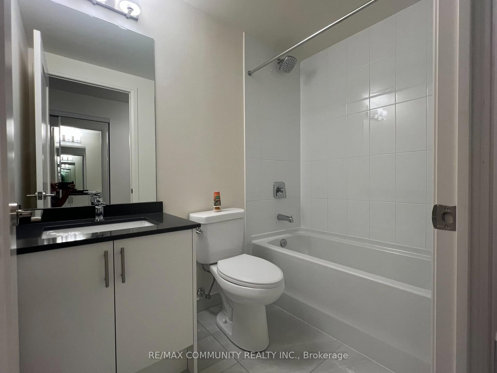 8960 Jane Street • #302 • Vaughan, ON photo 9
