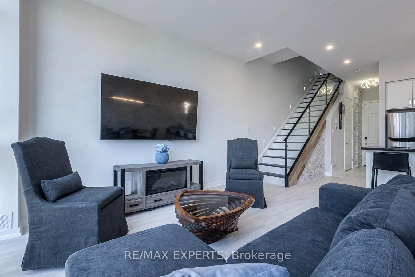 3585 Riva Avenue • Innisfil, ON photo 13