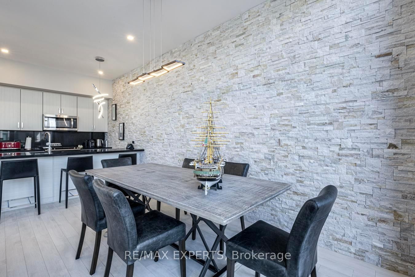 3585 Riva Avenue • Innisfil, ON photo 14