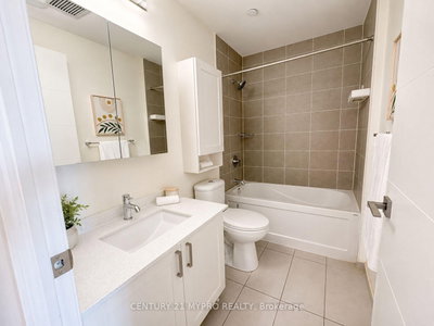 28 Uptown Drive • #Rg12 • Markham, ON photo 4