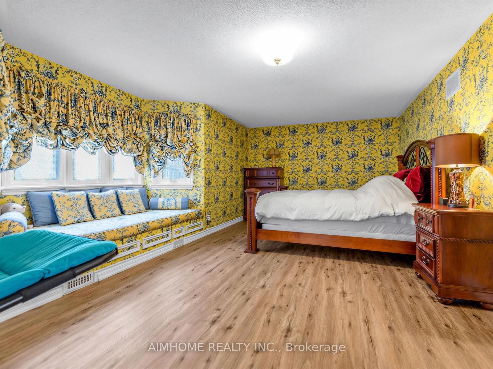 92 Braeside Square • Markham, ON photo 18