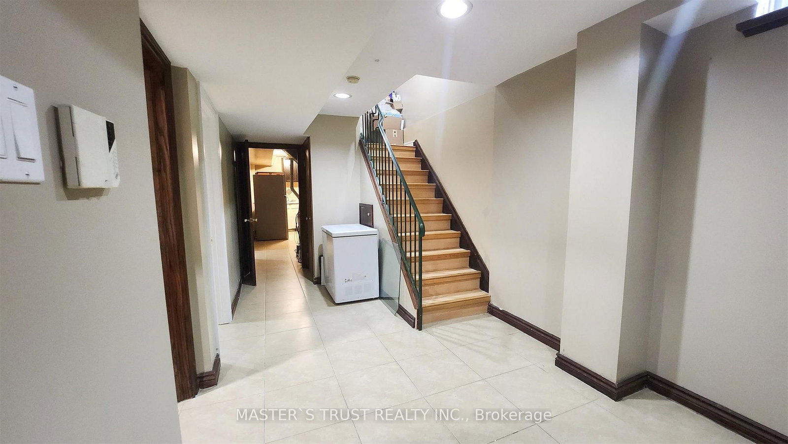 9 Springer Drive, Richmond Hill 5