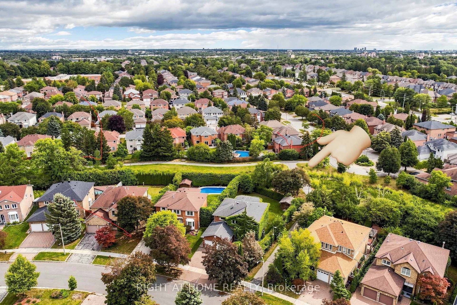 43 Topham Crescent • Richmond Hill, ON photo 5