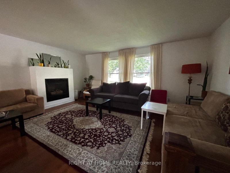 Upper - 278 Waratah Avenue
