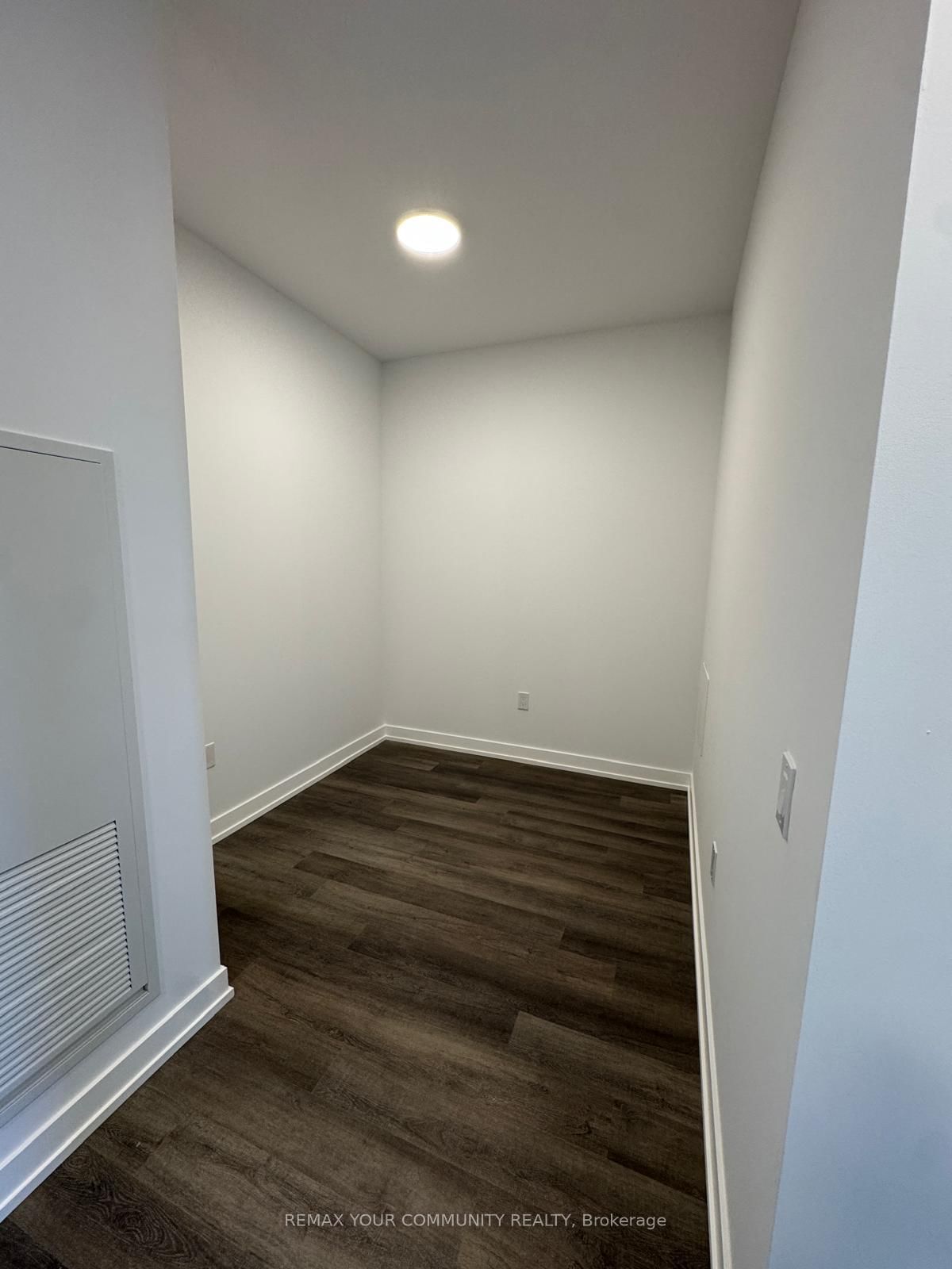 1101-21 Meadowdale Rd, Vaughan, view 16