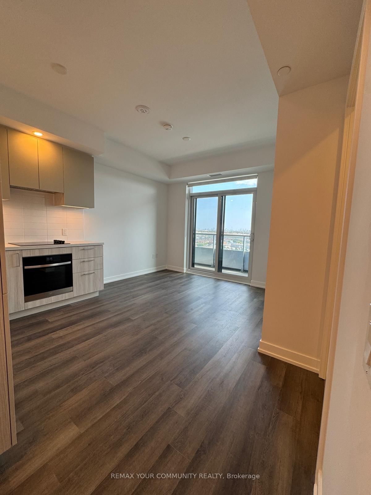 1101-21 Meadowdale Rd, Vaughan, view 8