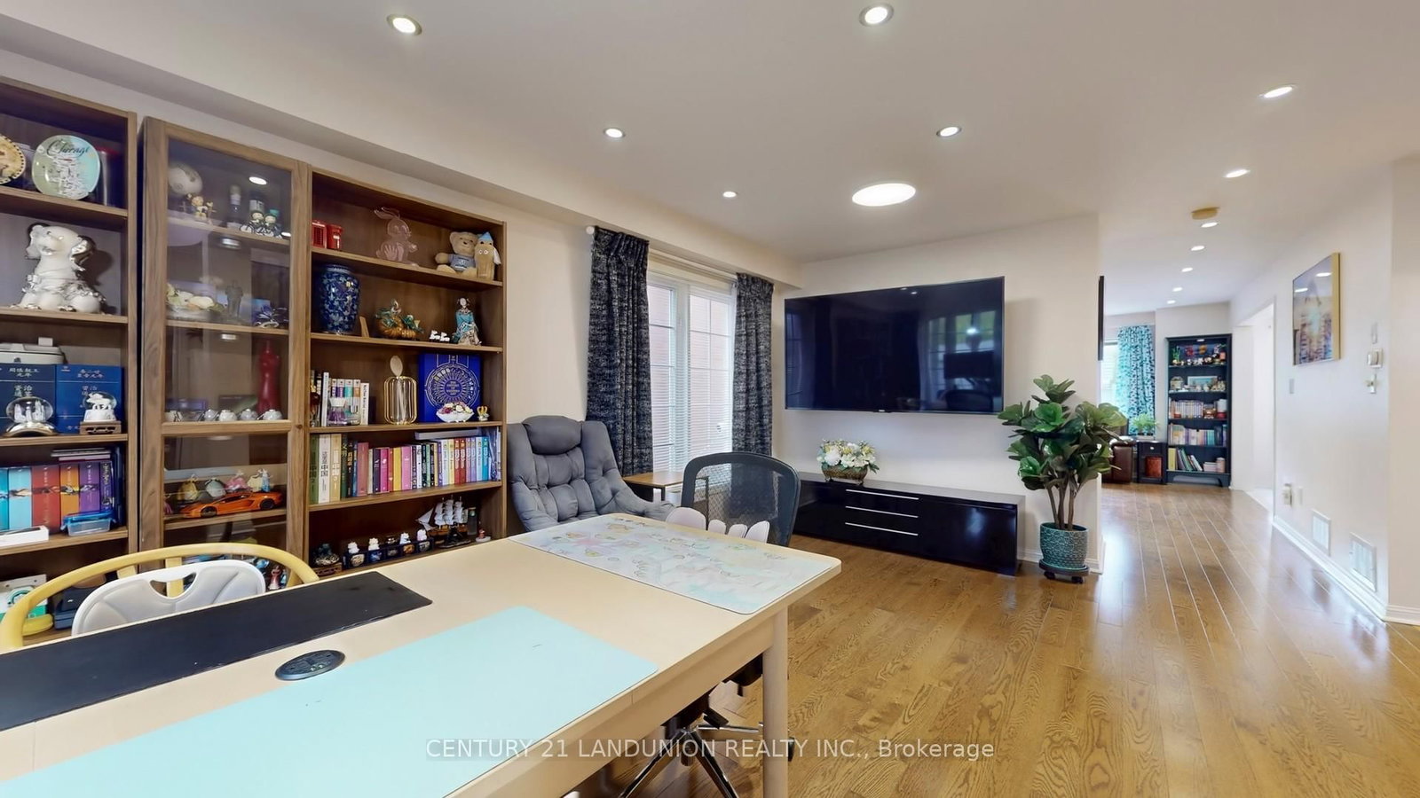 10 Majestic Drive • Markham, ON photo 13