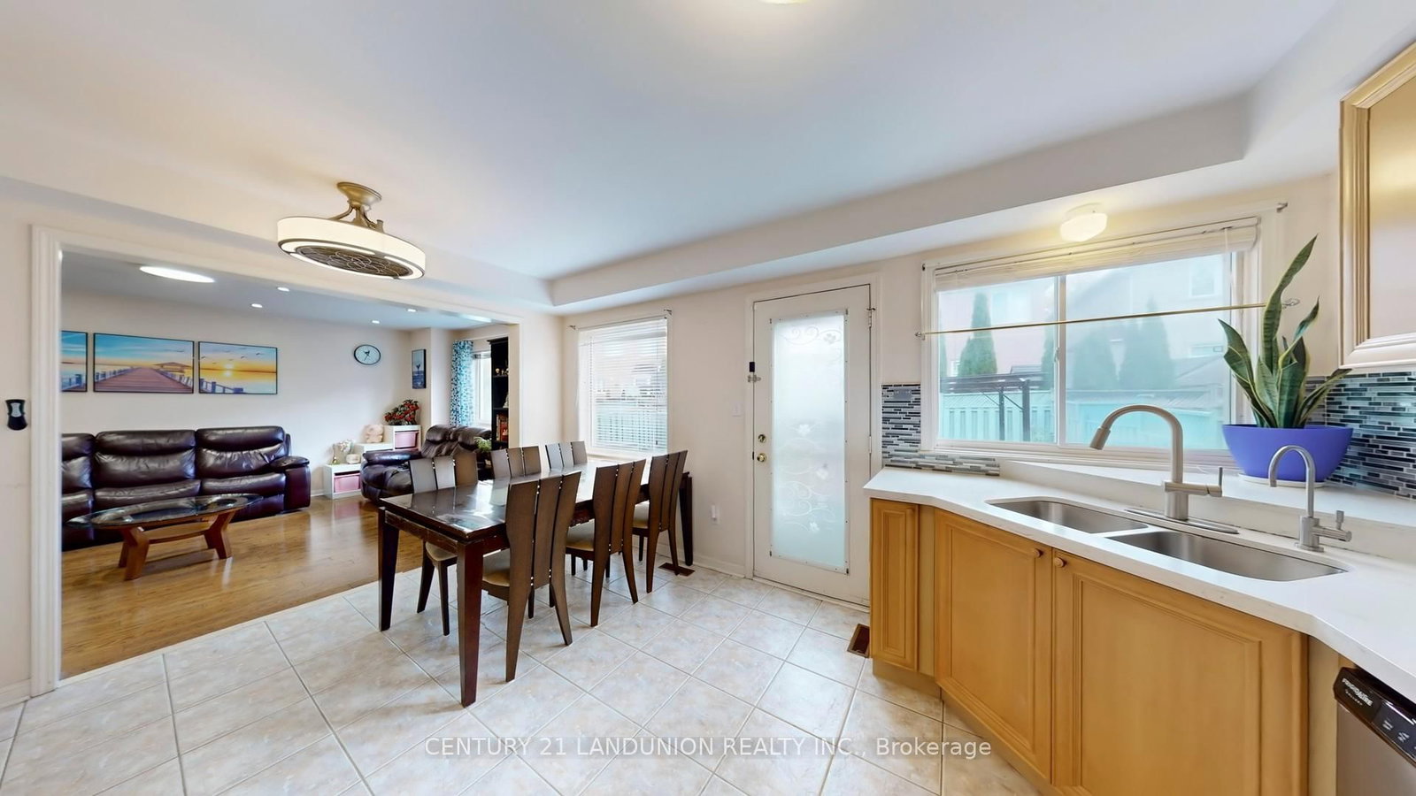 10 Majestic Drive • Markham, ON photo 16