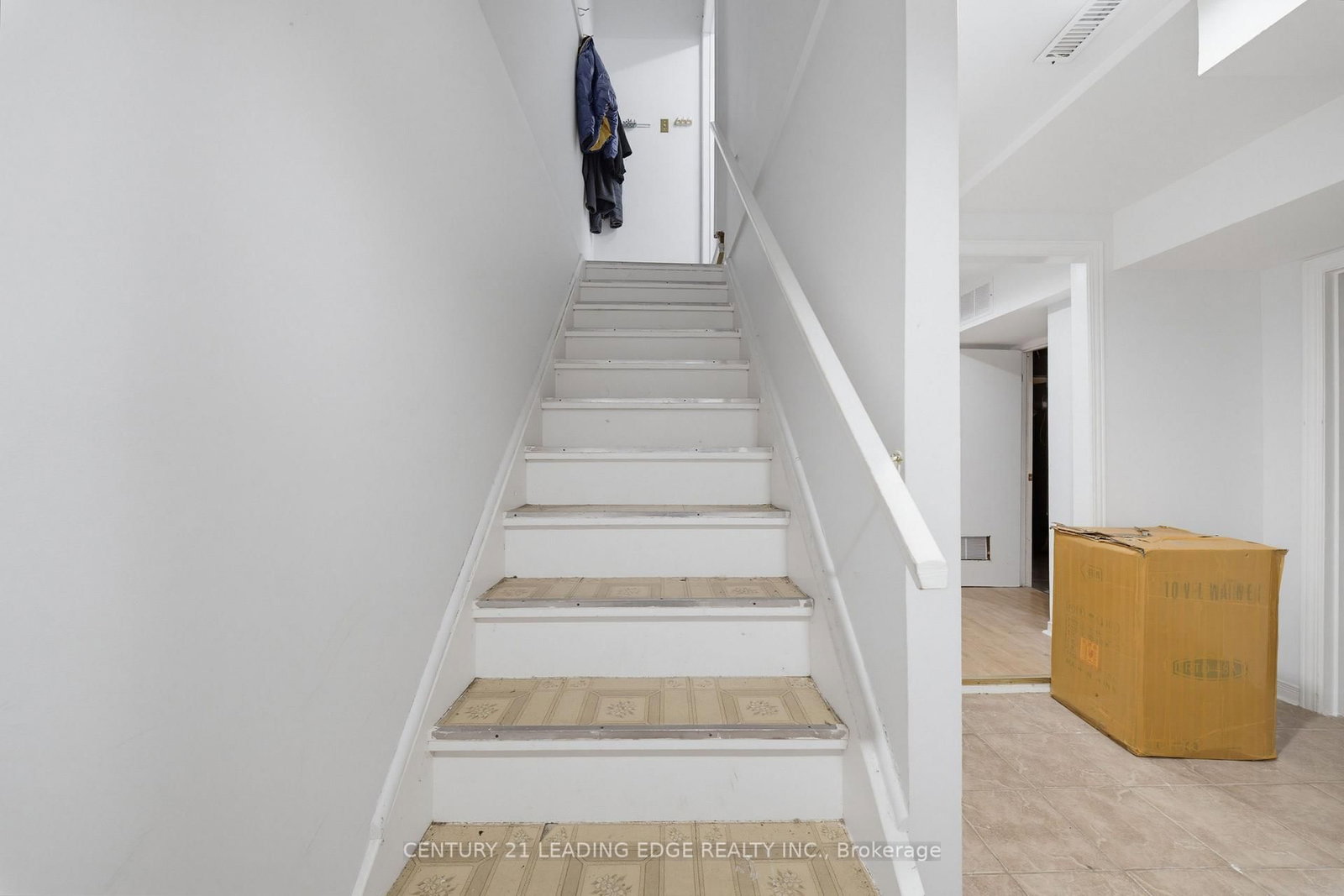 56 Sunshine Drive • Richmond Hill, ON photo 27