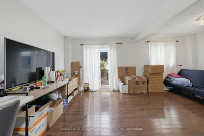 56 Sunshine Drive • Richmond Hill, ON photo 8