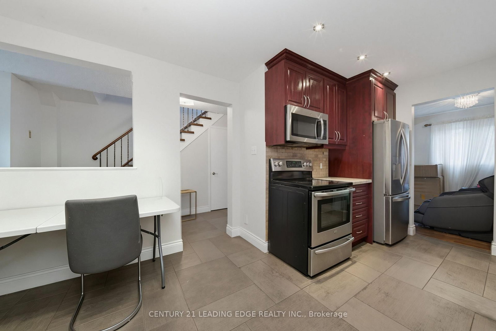 56 Sunshine Drive • Richmond Hill, ON photo 9