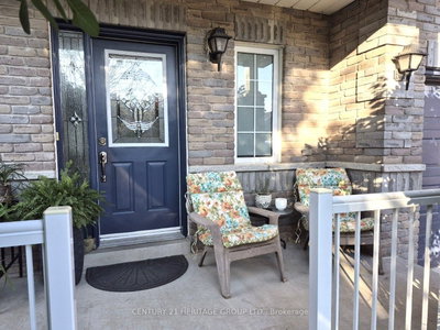 18 Yorktown Place • Georgina, ON photo 2