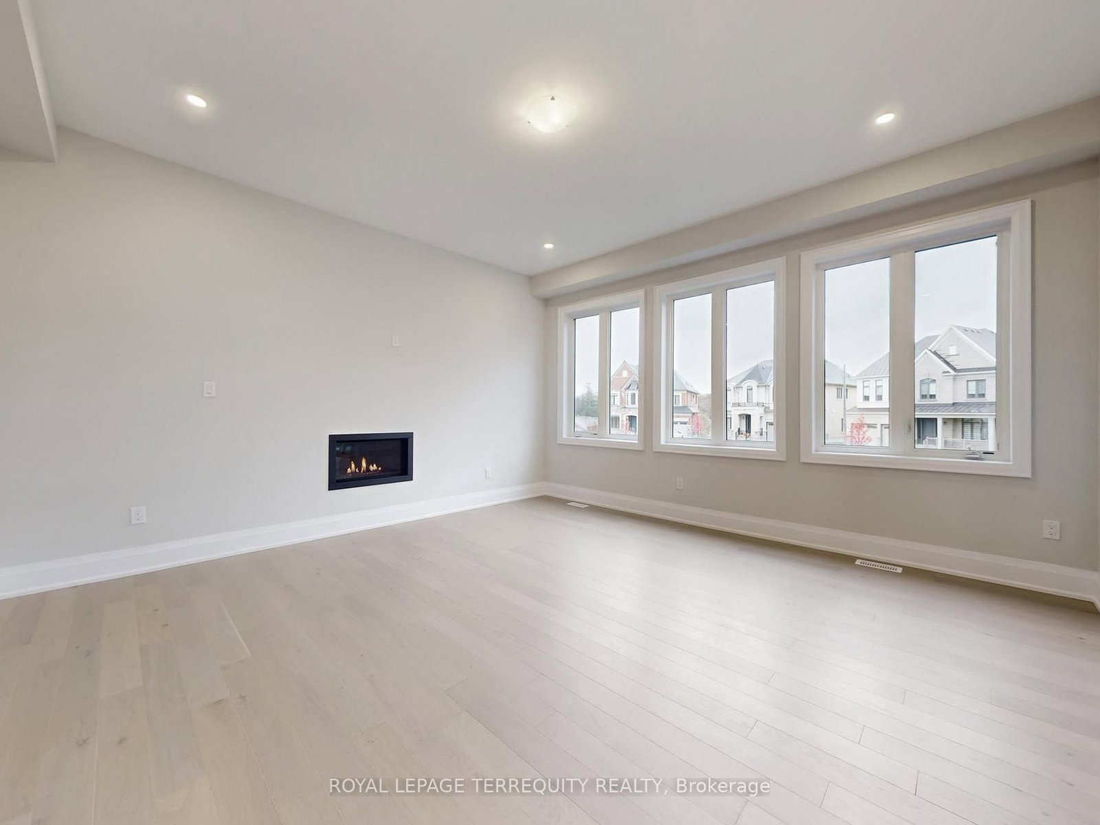 161 Cranberry Lane • Aurora, ON photo 11