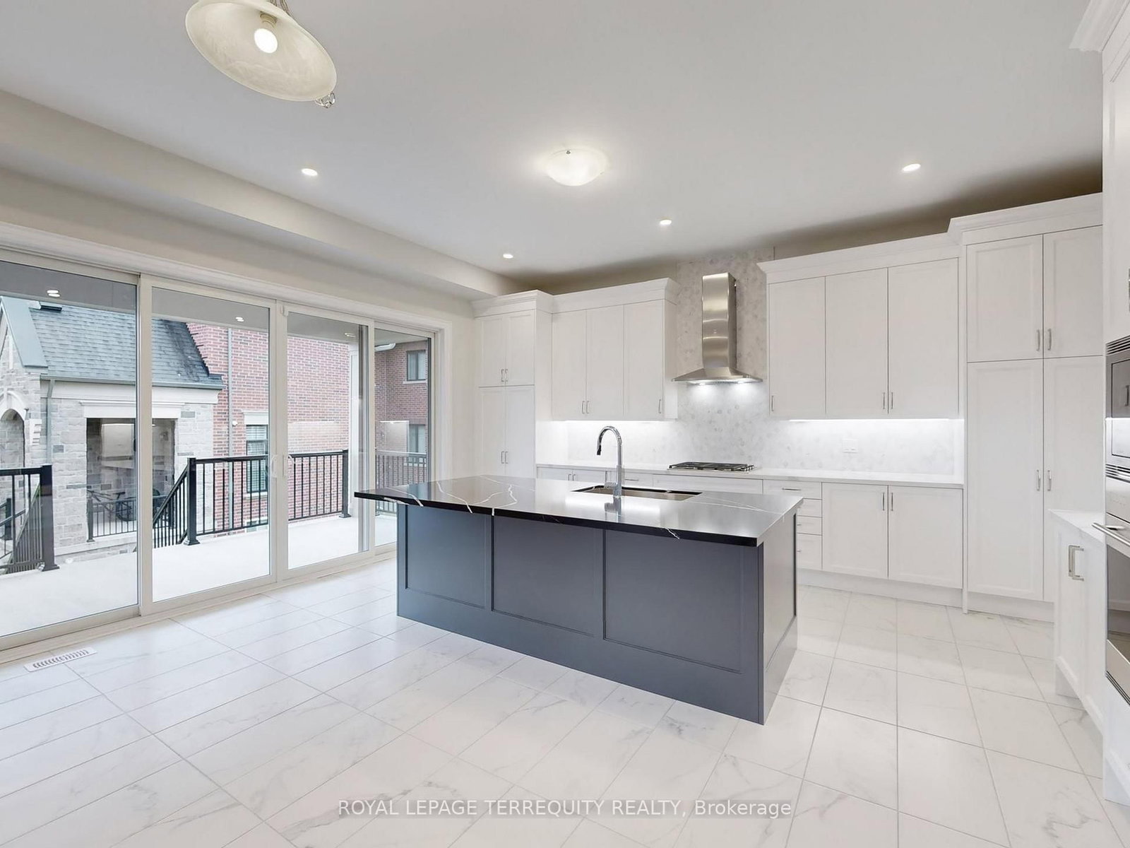 161 Cranberry Lane • Aurora, ON photo 14
