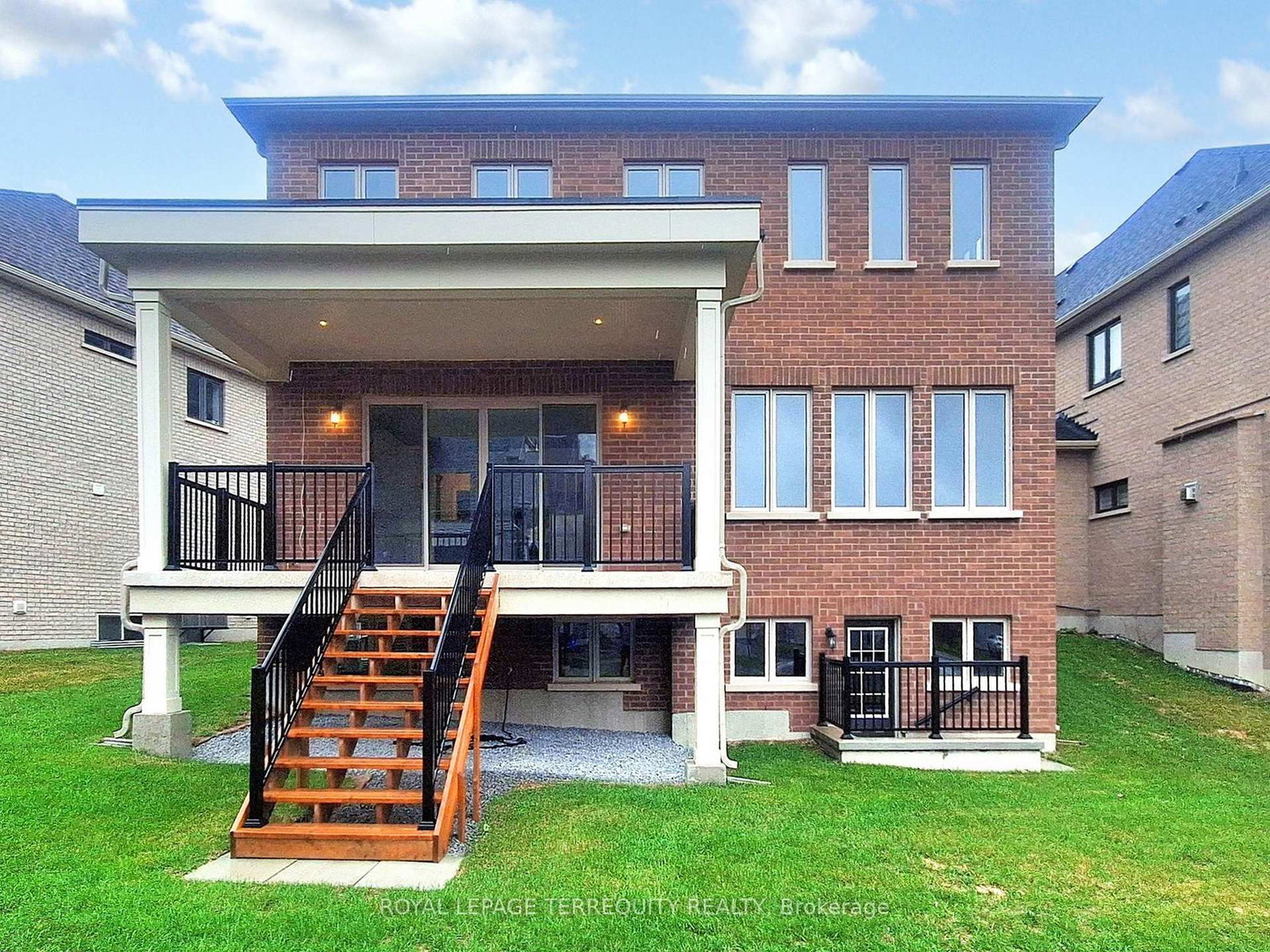 161 Cranberry Lane • Aurora, ON photo 45