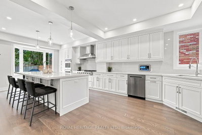 66 Rosena Lane • Uxbridge, ON photo 3