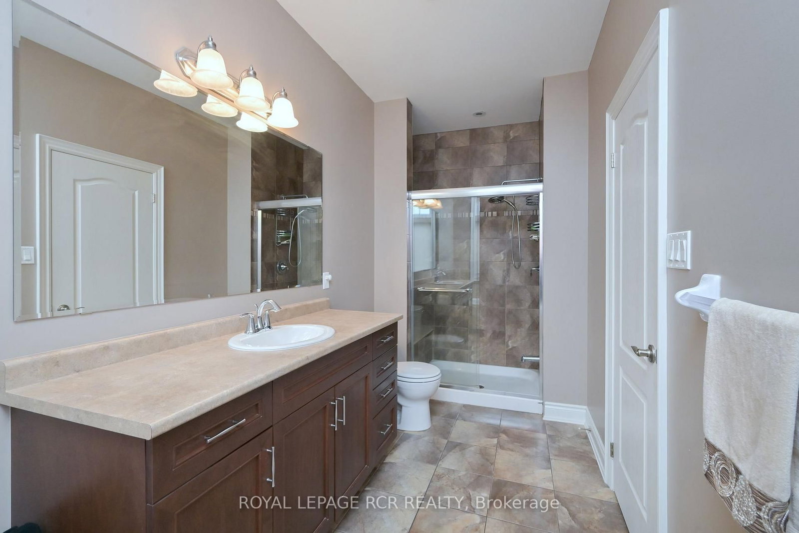 32 Hillcrest Drive • New Tecumseth, ON photo 17